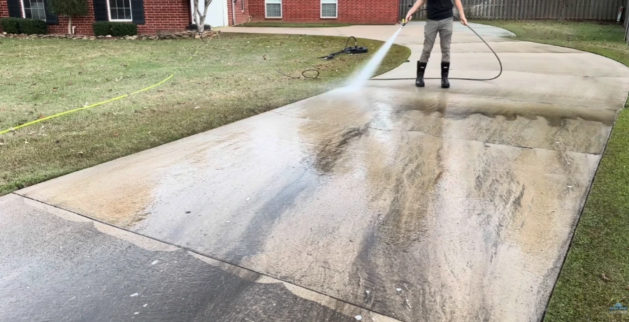 Pressure washing concrete hardscape in Jacksonville, FL